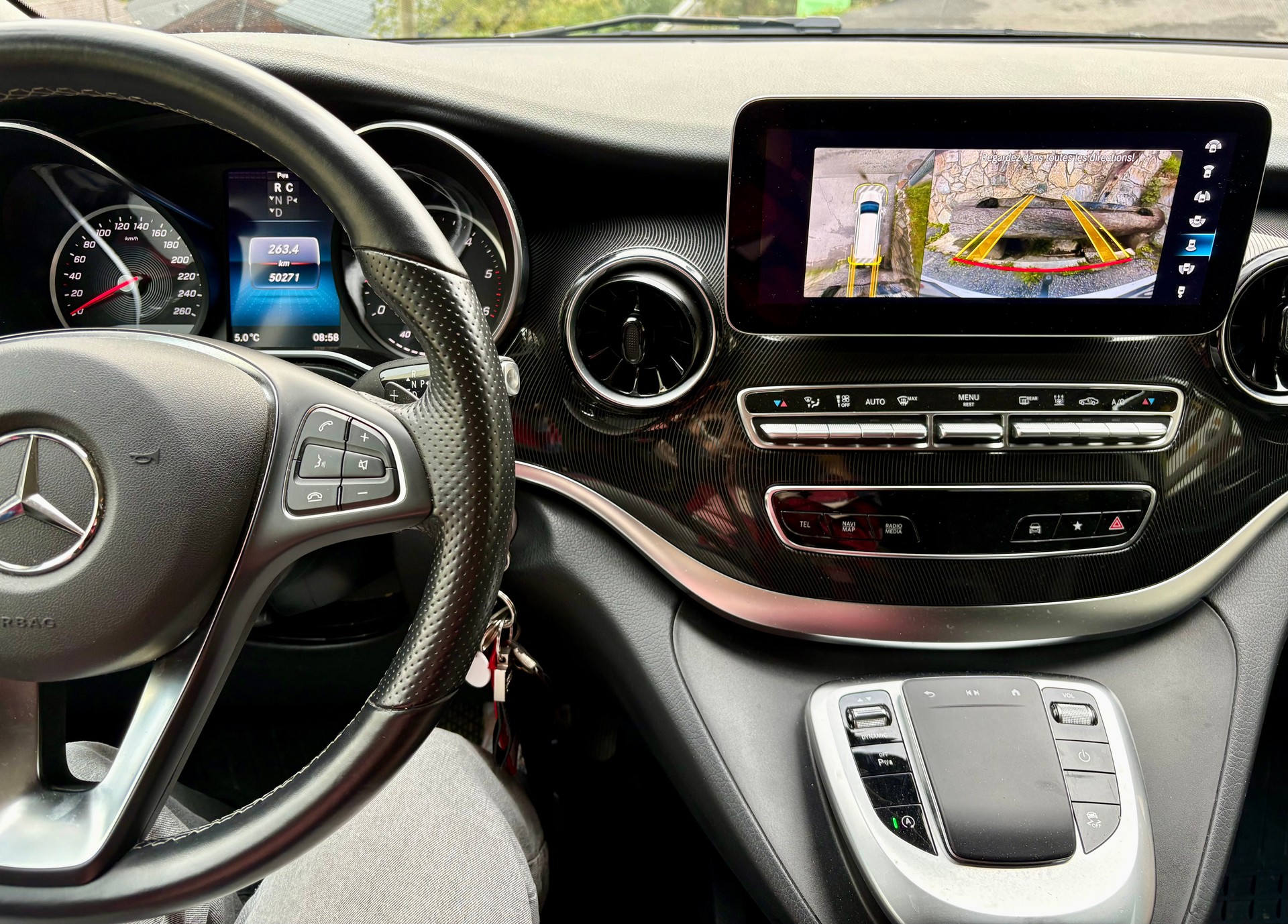 MERCEDES-BENZ V 250 d Trend lang-image-3