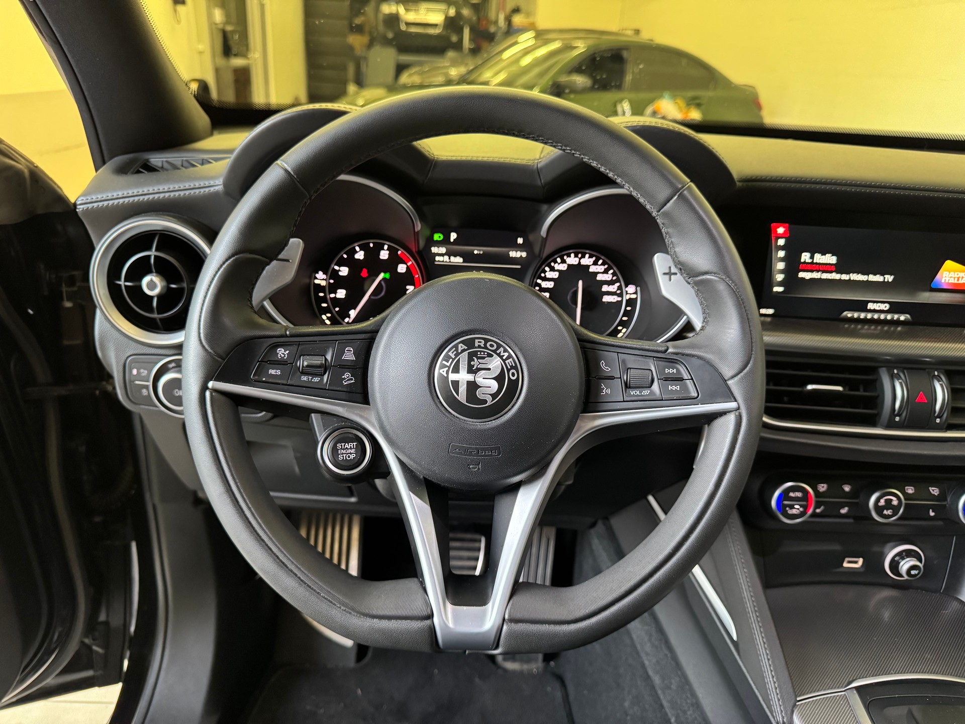 ALFA ROMEO Stelvio 2.0 Sport Q4 Automatic ## Auto CH🇨🇭*assetto sportivo*distanziali*8 ruote-image-12
