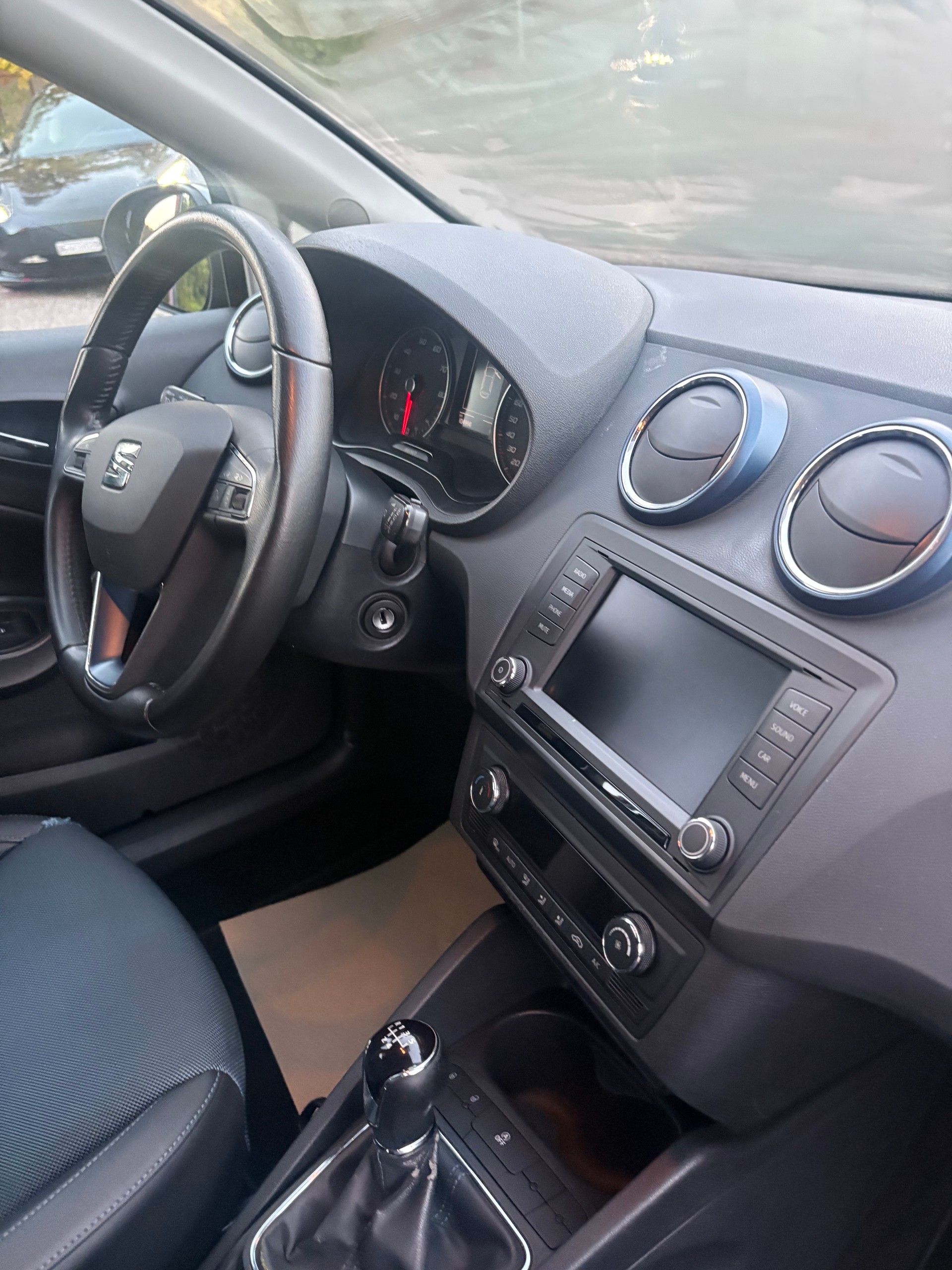 SEAT Ibiza 1.0 EcoTSI Style Connect-image-1