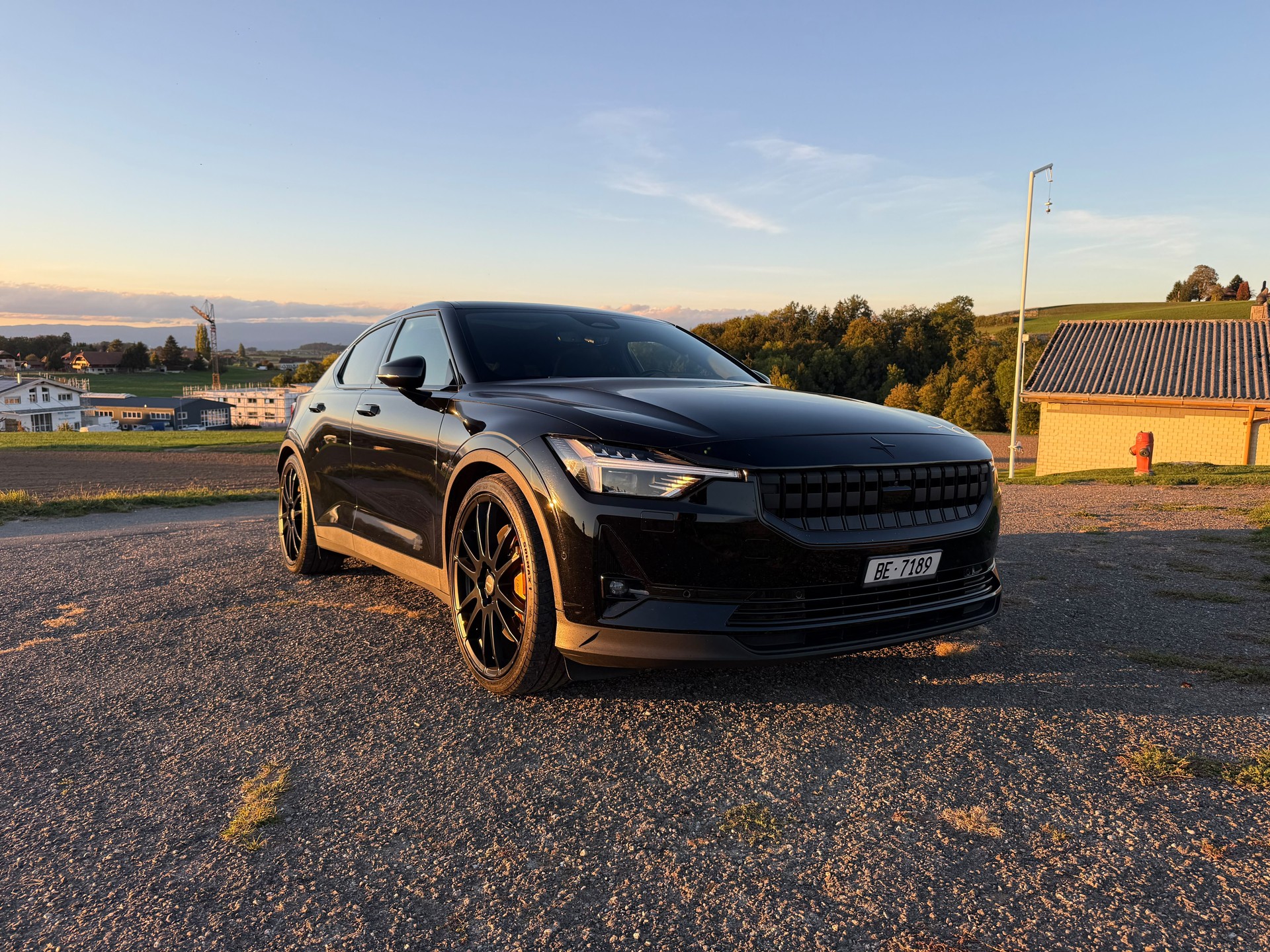 POLESTAR Long Range Dual Motor Performance-image-1
