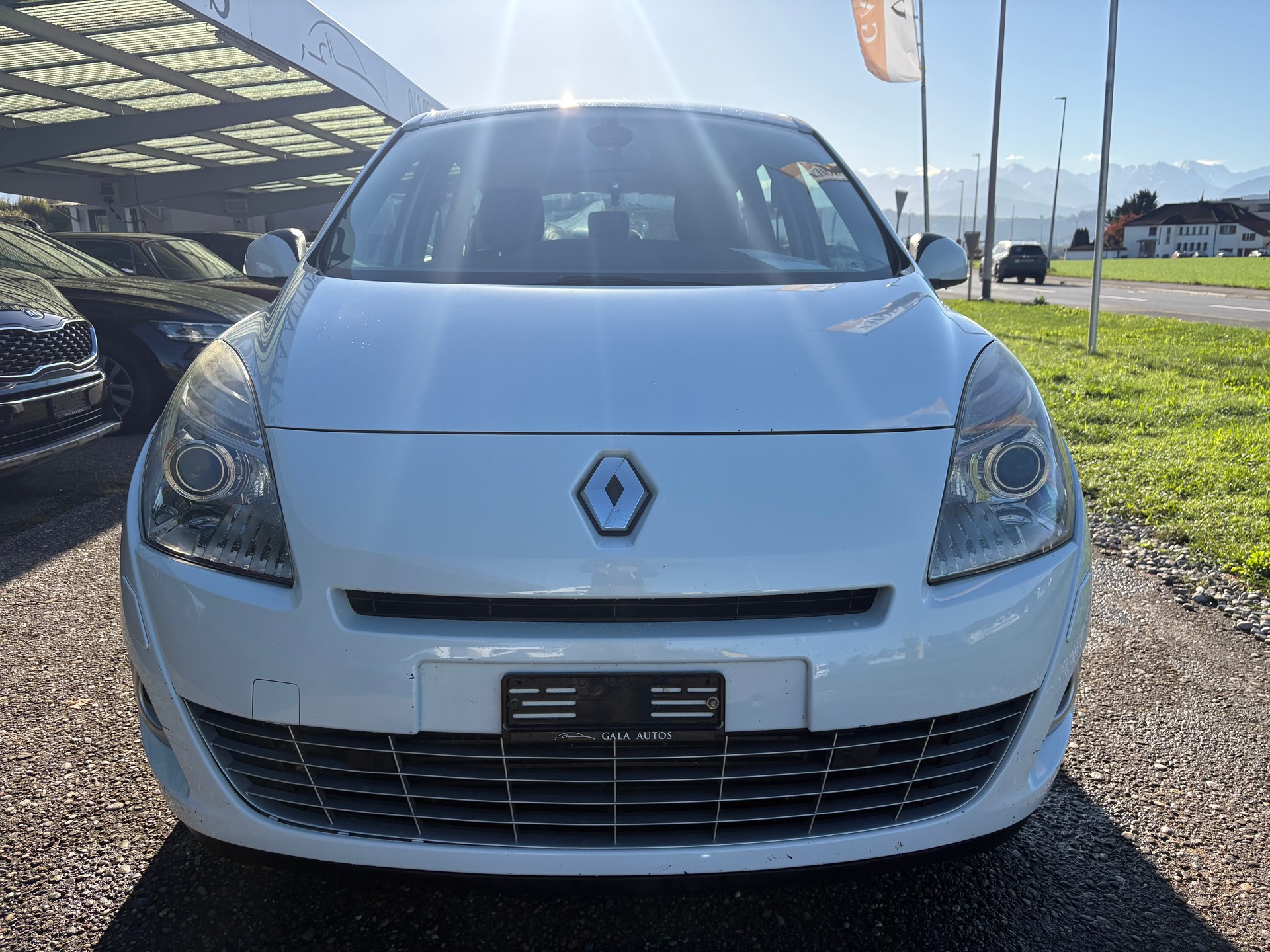 RENAULT Grand Scénic 1.6 dCi Dynamique-image-1