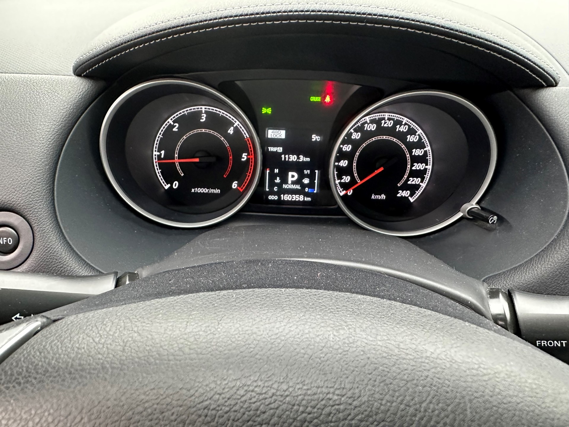 MITSUBISHI Outlander 2.2 DID Jubilé35 4WD TC-SST-image-9