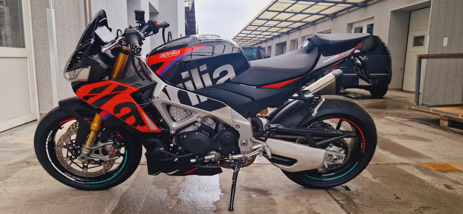 APRILIA Tuono V4 1100 Factory