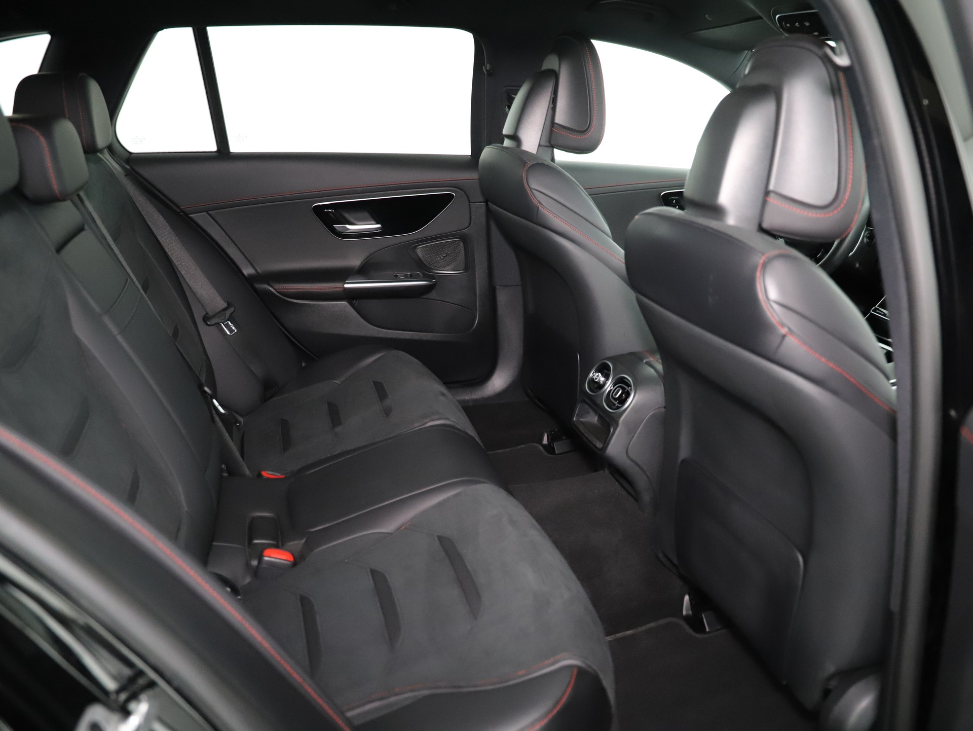 MERCEDES-BENZ C AMG 43 T 4Matic-image-11