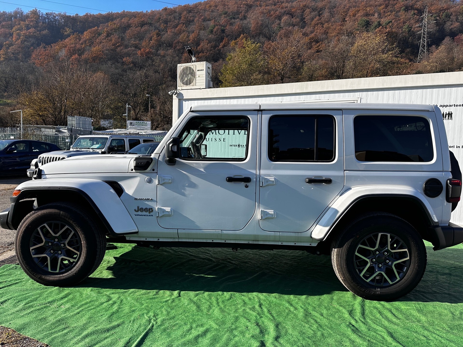 JEEP Wrangler 2.0 PHEV Unlimited Sahara DT Automatic-image-1