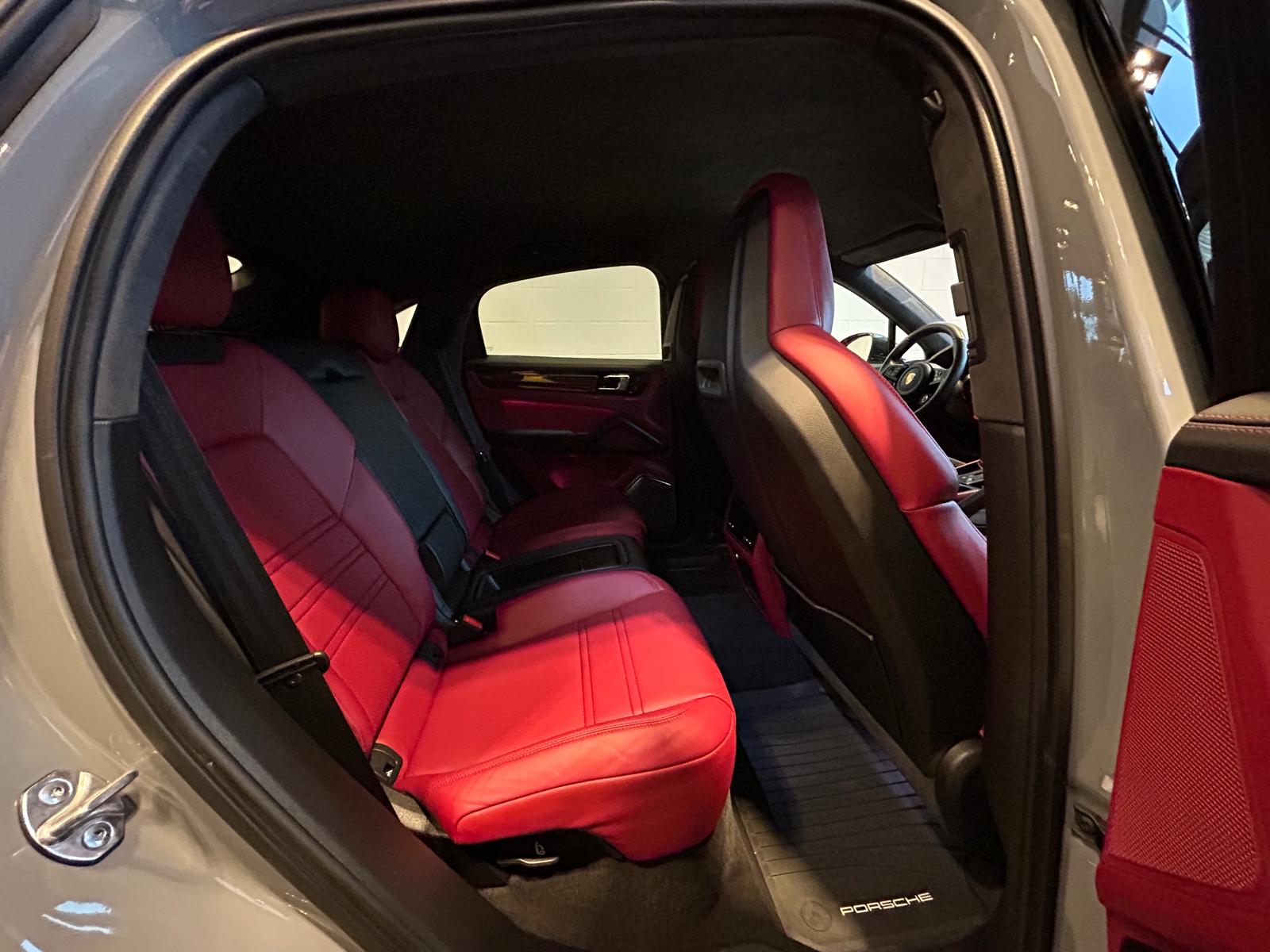 PORSCHE Cayenne Turbo GT - Porsche Approved Garantie bis 02.2027-image-25