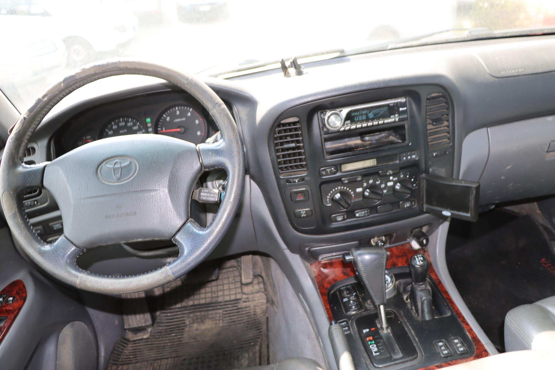 TOYOTA Land Cruiser 500 4.2TD S.Saloon-image-11