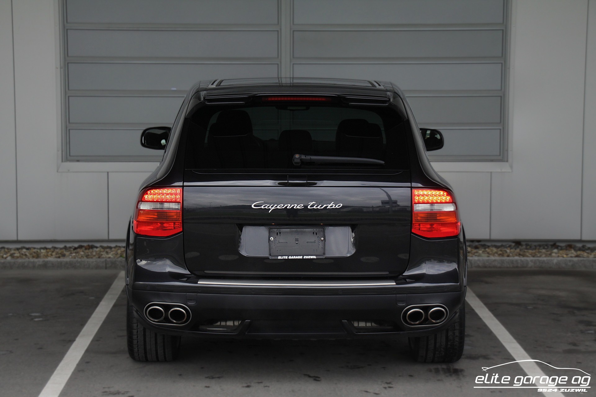 PORSCHE Cayenne Turbo SportDesign-image-3