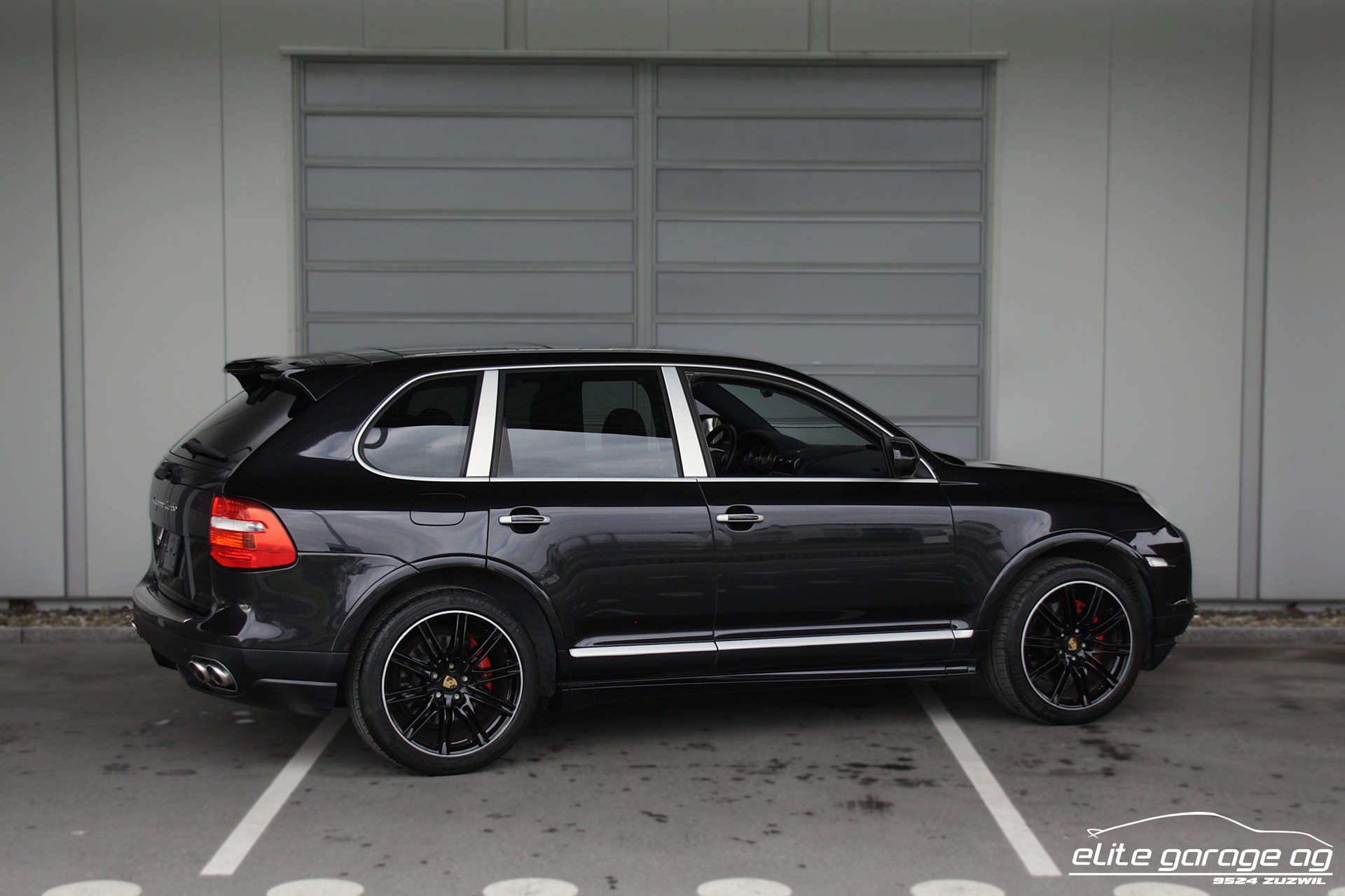 PORSCHE Cayenne Turbo SportDesign-image-4