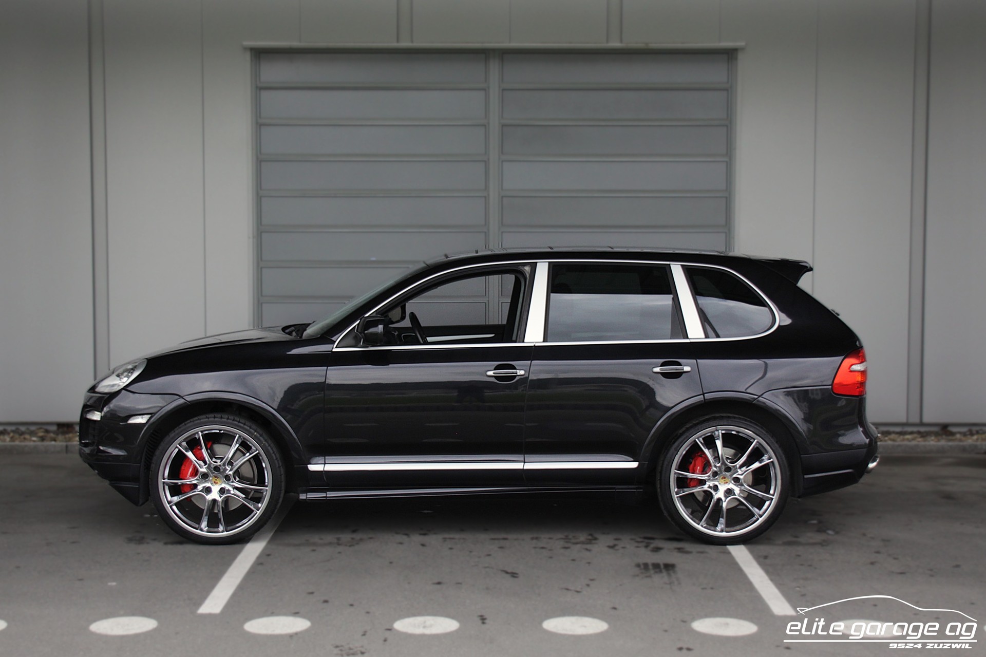 PORSCHE Cayenne Turbo SportDesign-image-1