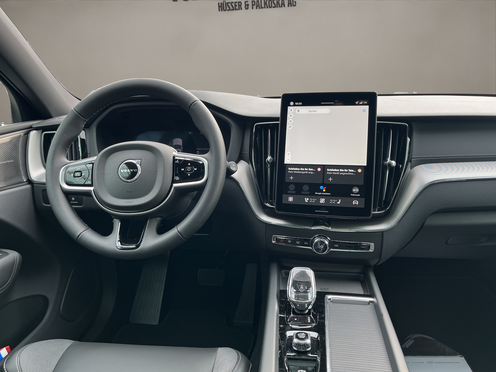 VOLVO XC60 2.0 T6 TE Black Edition eAWD-image-12