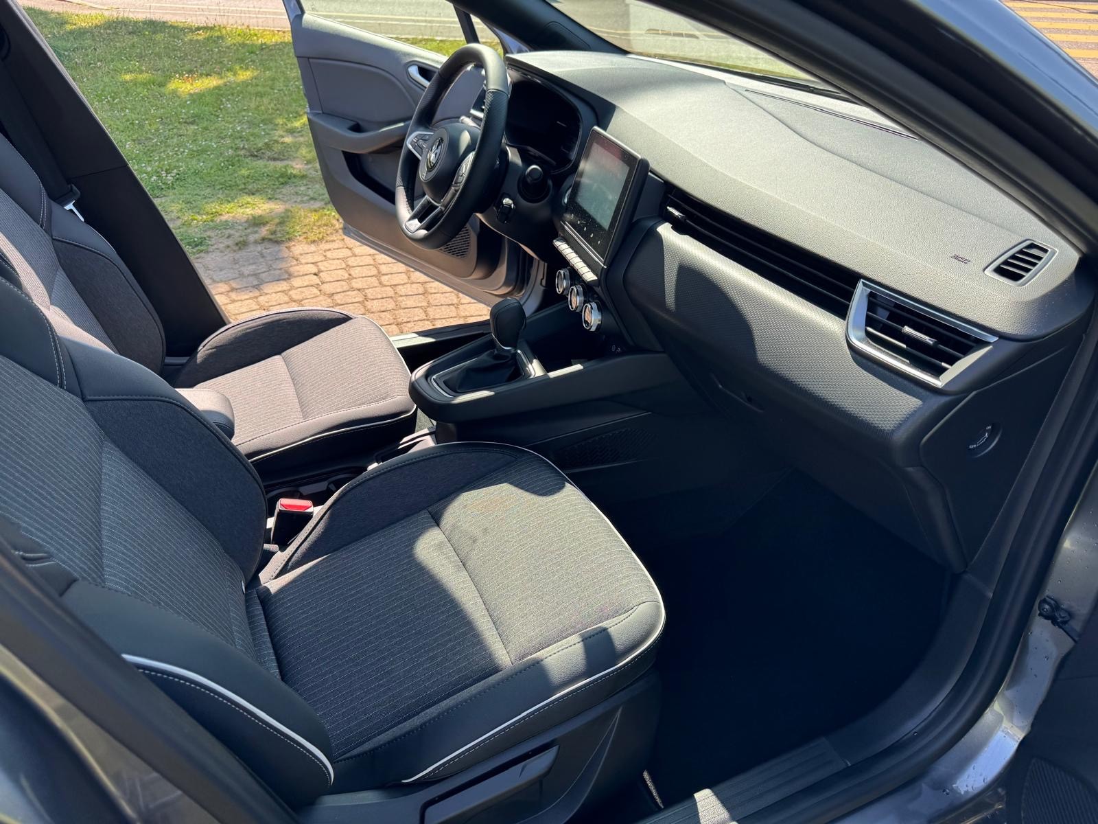MITSUBISHI Colt Intense-image-6