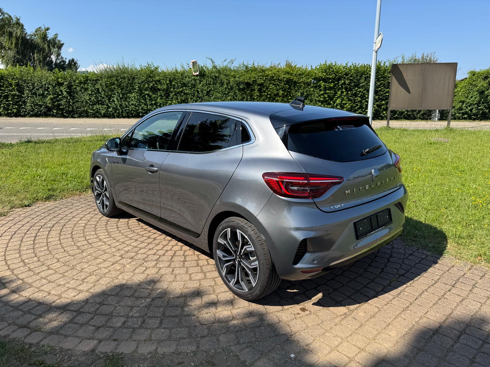 MITSUBISHI Colt Intense-image-3