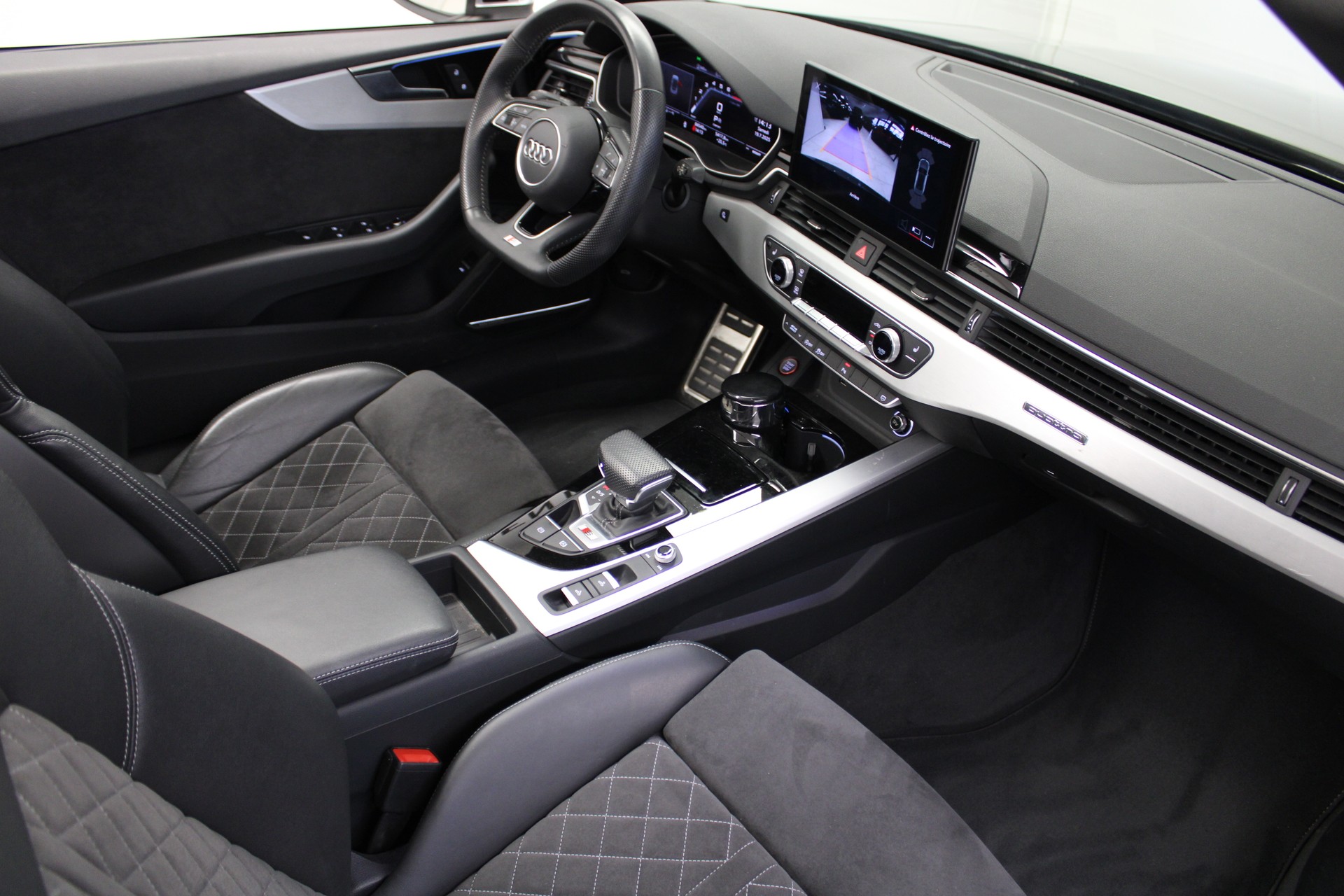 AUDI S5 Cabriolet 3.0 TFSI quattro tiptronic-image-6