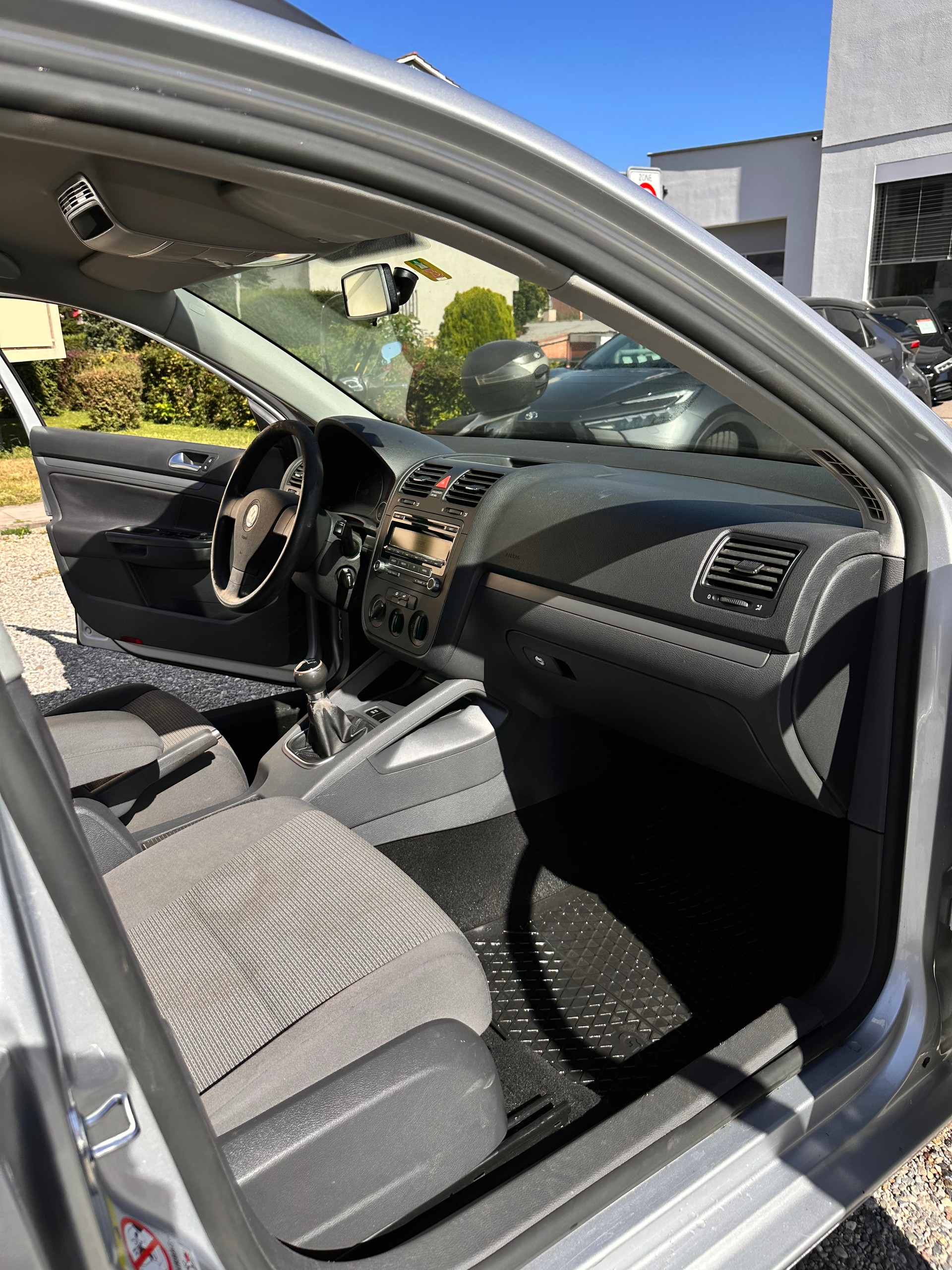 VW Golf Variant 1.9 TDI BlueMotion Comfortline-image-13
