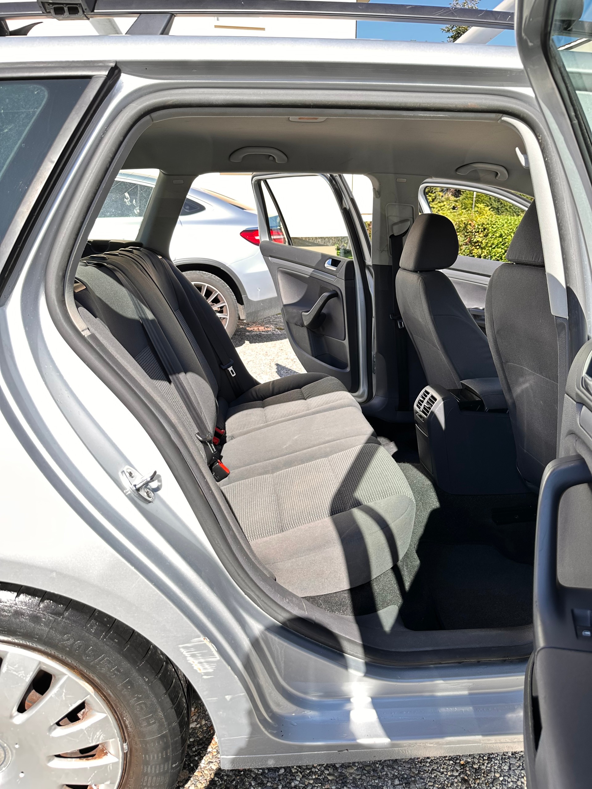 VW Golf Variant 1.9 TDI BlueMotion Comfortline-image-14