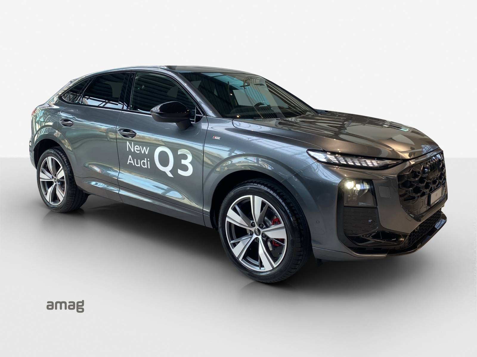 AUDI Q3 Sportback 110 kW TFSI S tronic-image-5