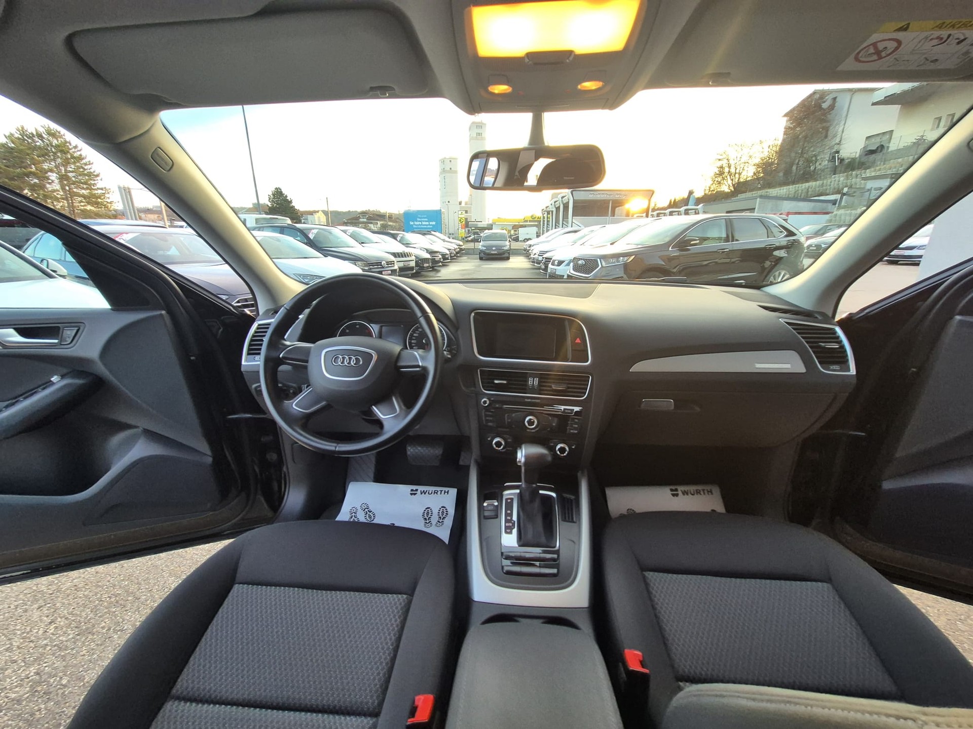 AUDI Q5 2.0 TDI quattro S-tronic-image-8