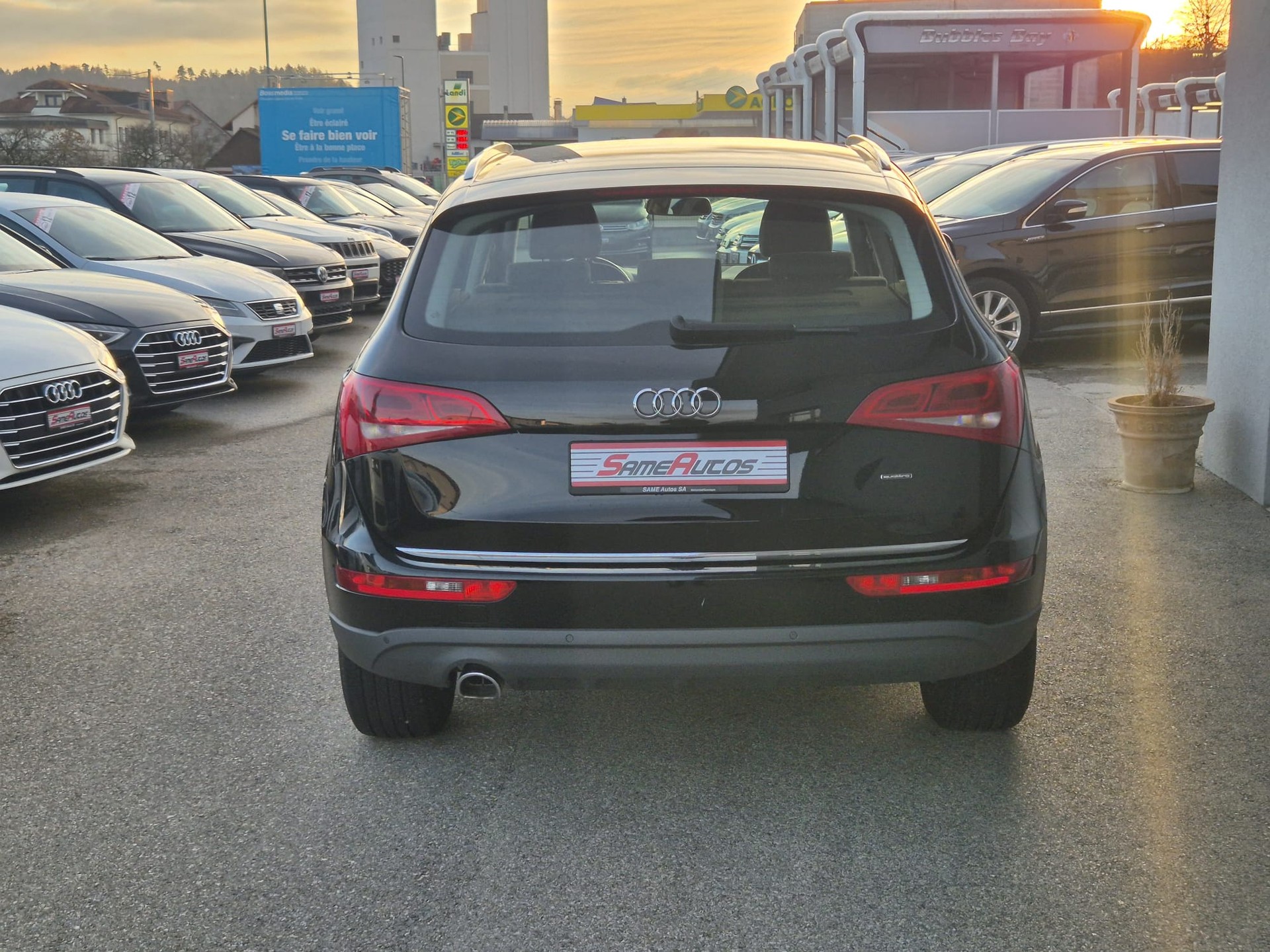 AUDI Q5 2.0 TDI quattro S-tronic-image-2
