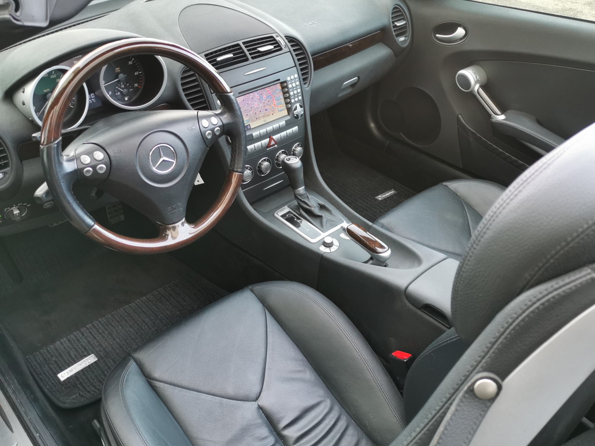 MERCEDES-BENZ SLK 350-image-11