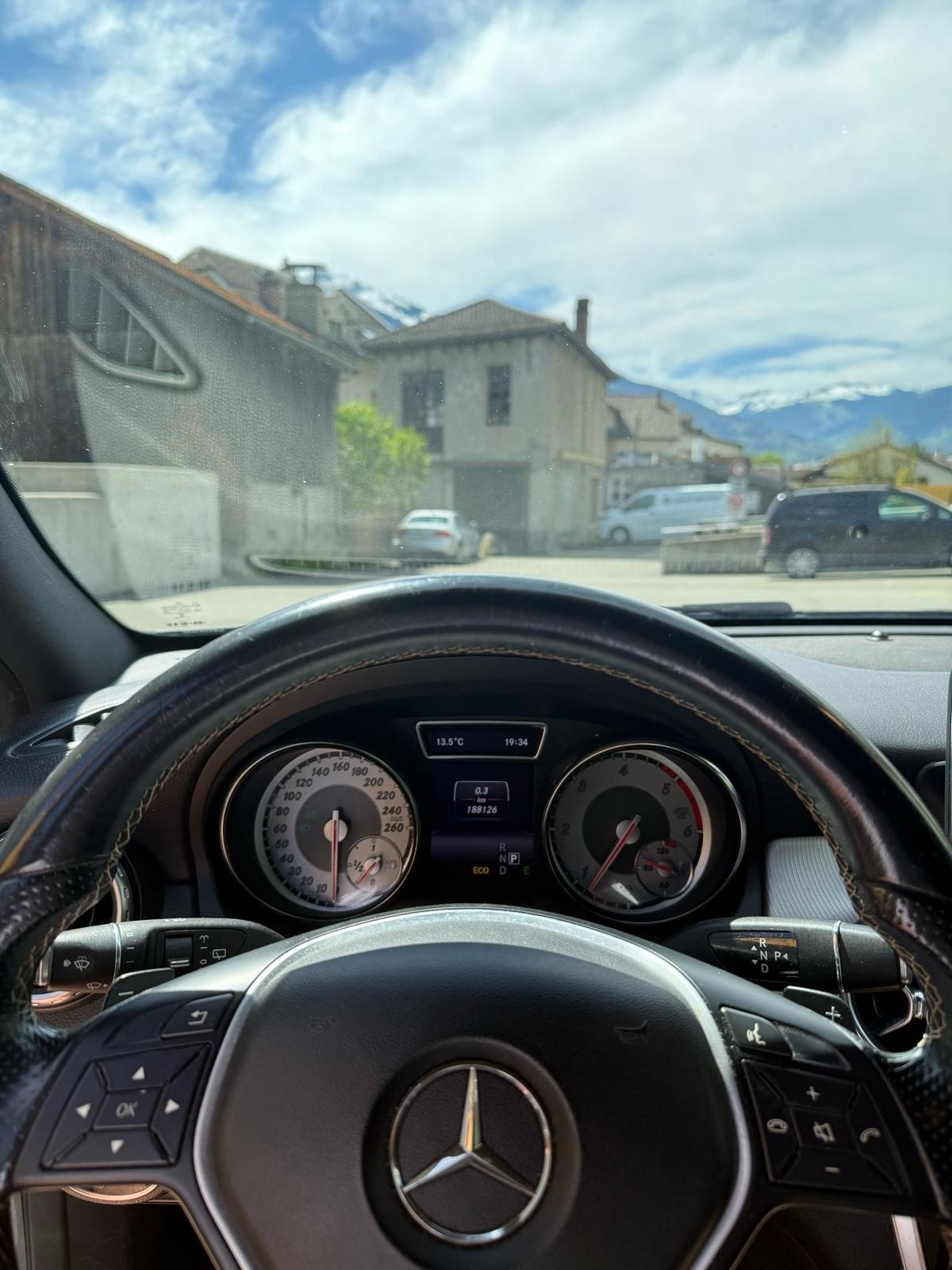 MERCEDES-BENZ GLA 220 CDI AMG Line 4Matic 7G-DCT-image-7