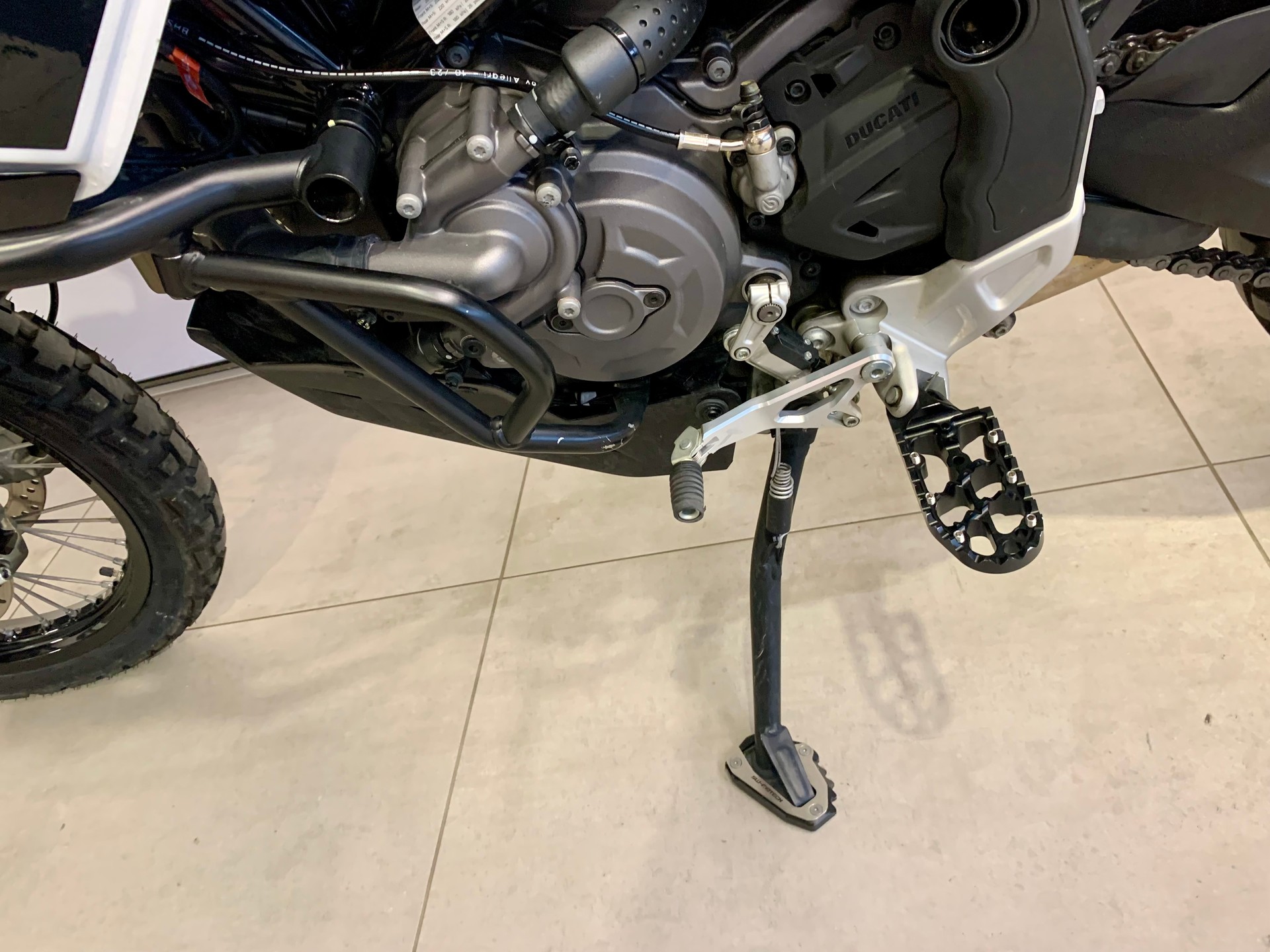 DUCATI Desert X Rally-image-10