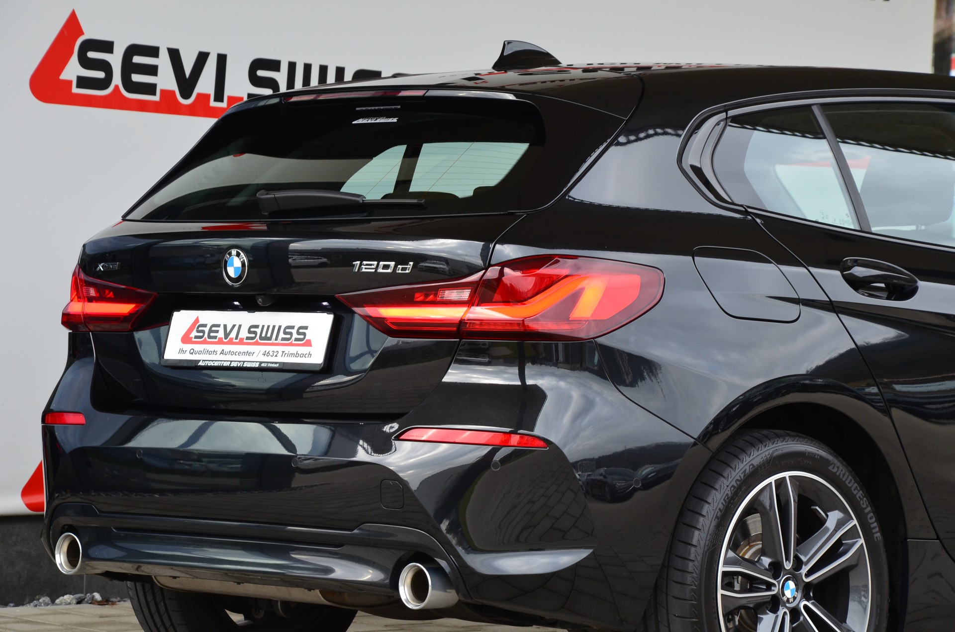 BMW 120d xDrive Steptronic Sport Line*Ab MFK,1 Jahr oder 20000km Garantie*-image-6