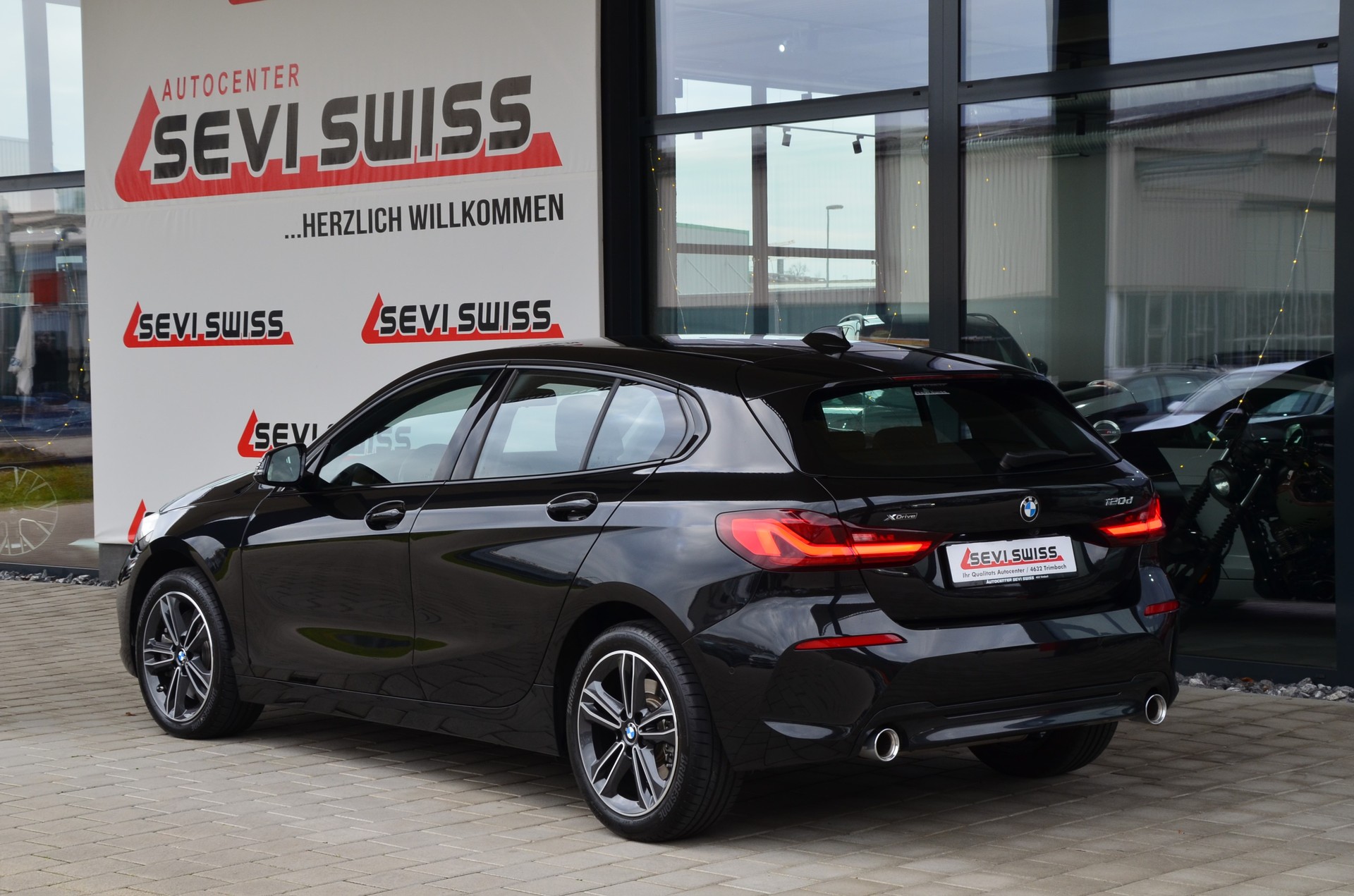 BMW 120d xDrive Steptronic Sport Line*Ab MFK,1 Jahr oder 20000km Garantie*-image-8