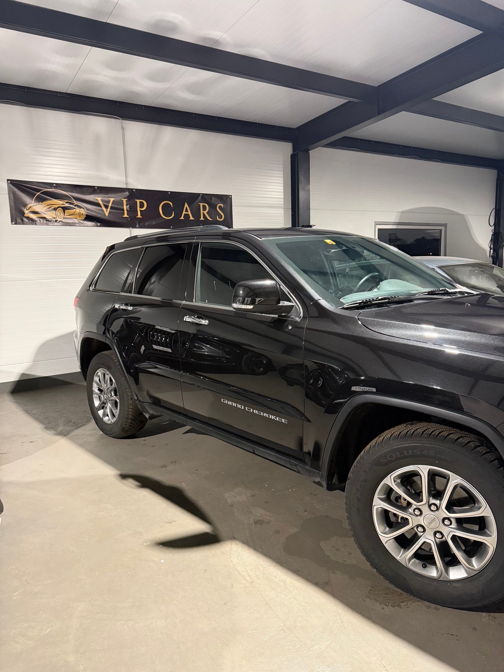 JEEP Grand Cherokee 3.0 CRD Limited Automatic-image-6