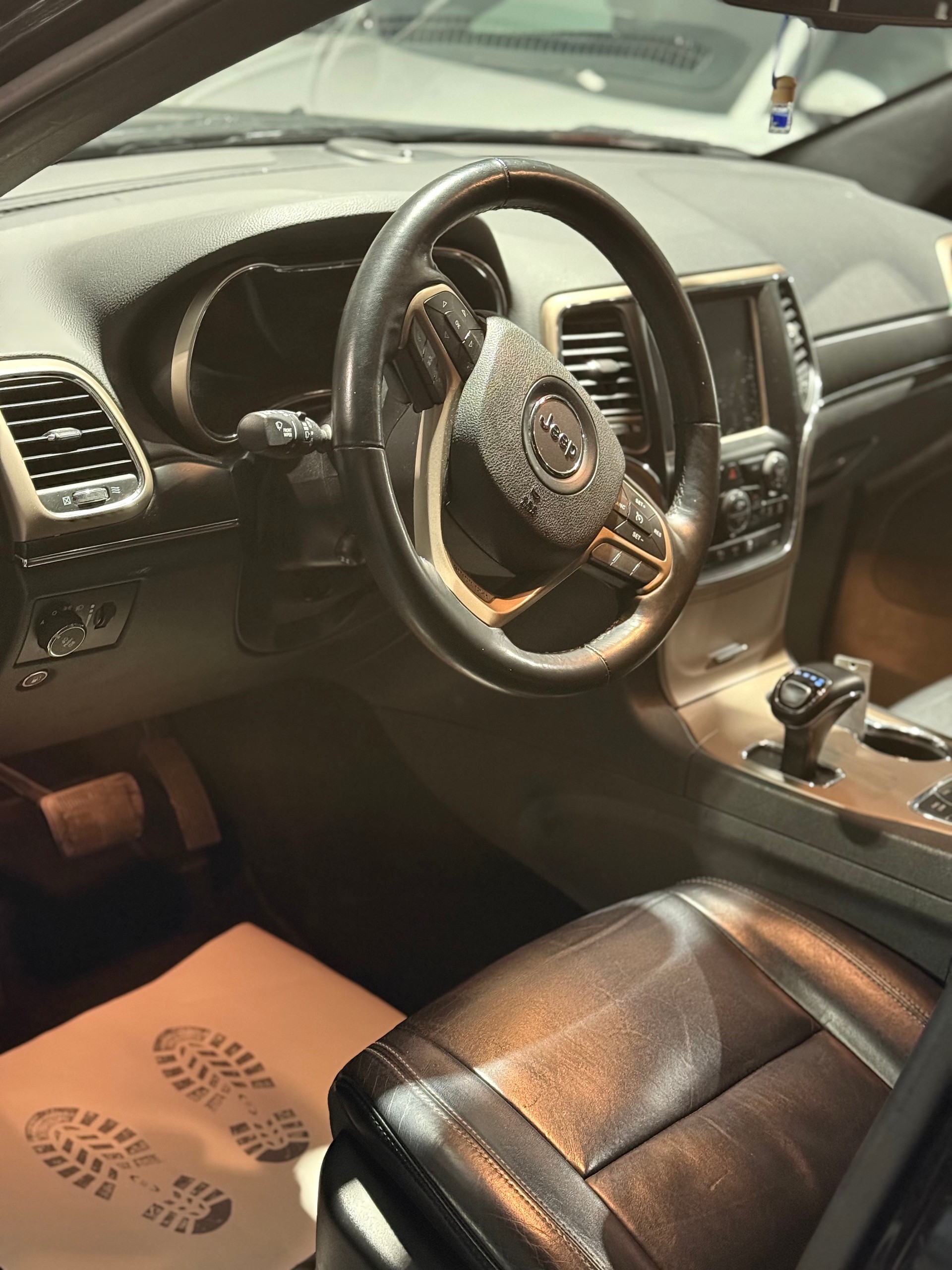 JEEP Grand Cherokee 3.0 CRD Limited Automatic-image-8