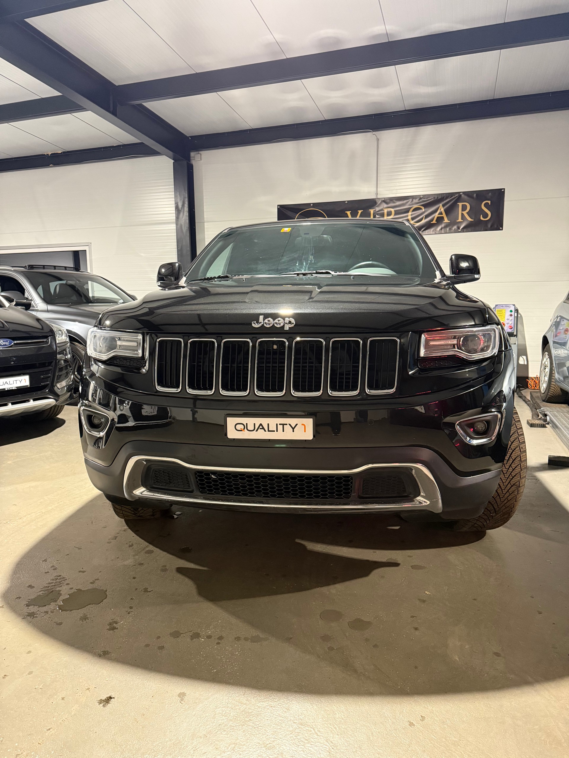 JEEP Grand Cherokee 3.0 CRD Limited Automatic-image-1
