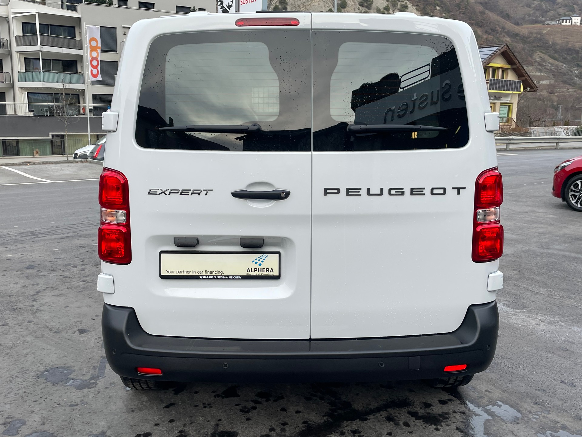 PEUGEOT Expert 1.5 BlueHDi 120 S&S Standard-image-3