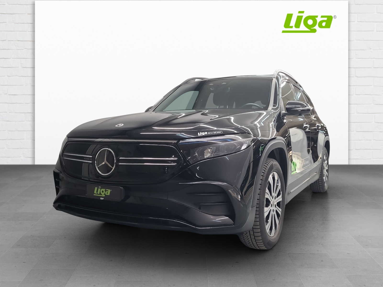 MERCEDES-BENZ EQB 350 AMG Line 4matic-image-1