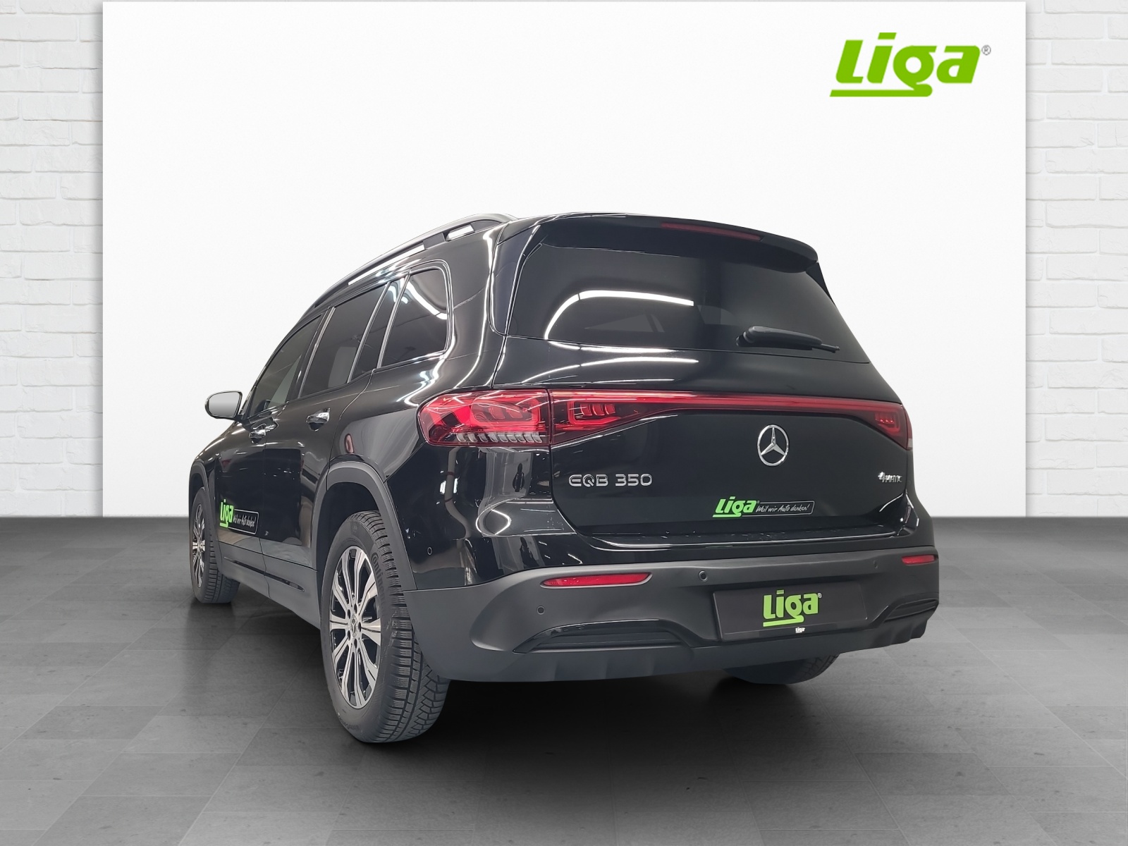 MERCEDES-BENZ EQB 350 AMG Line 4matic-image-3