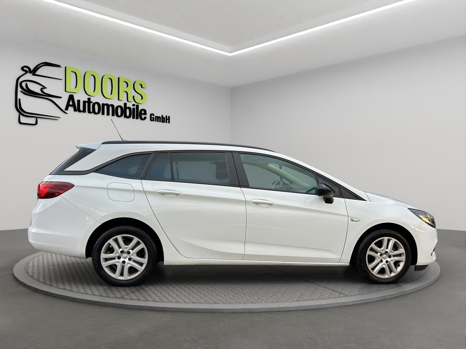 OPEL Astra Sports Tourer 1.4i Turbo Ultimate-image-5