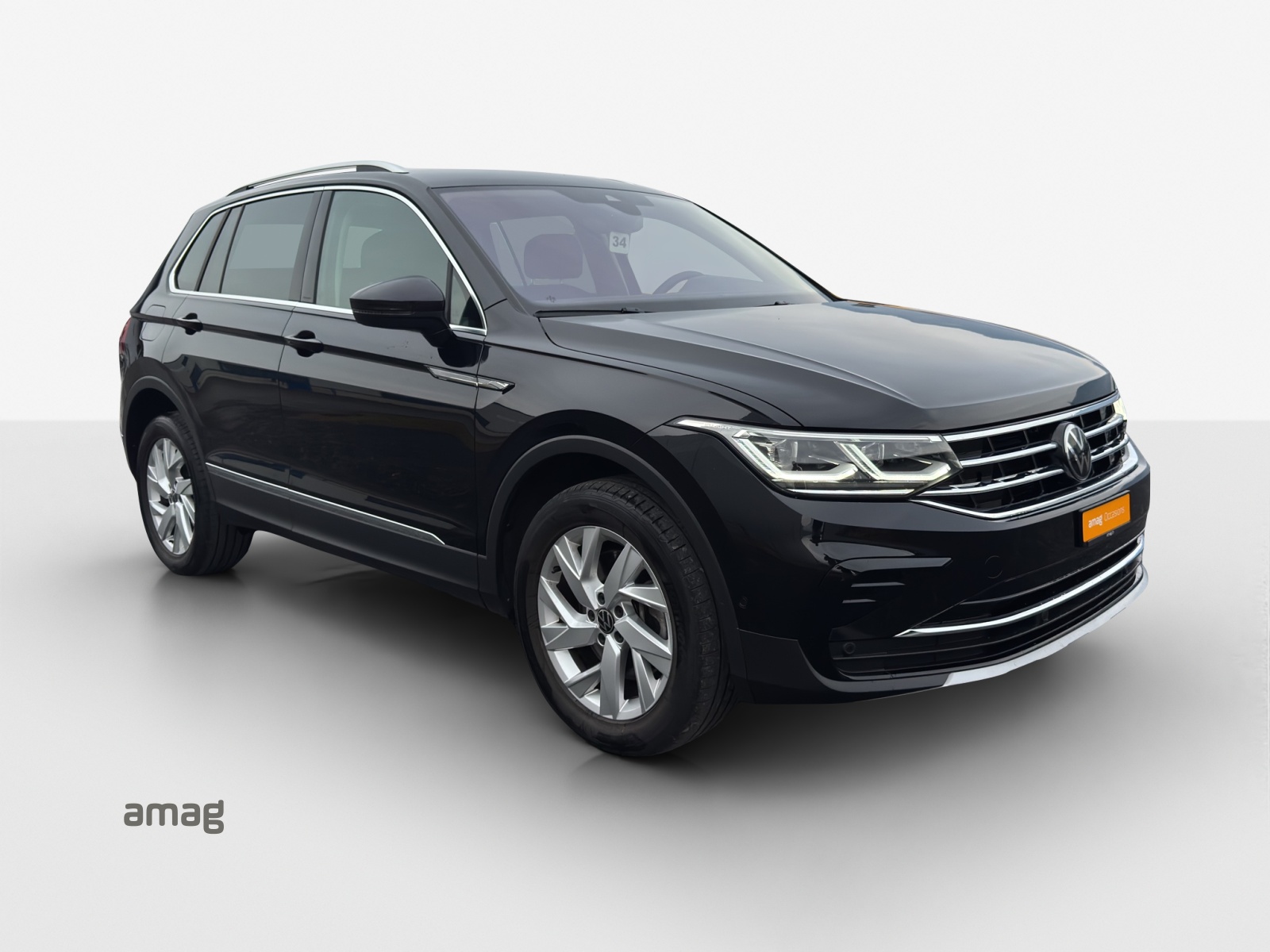 VW Tiguan 2.0 TDI SCR Elegance 4Motion DSG-image-5