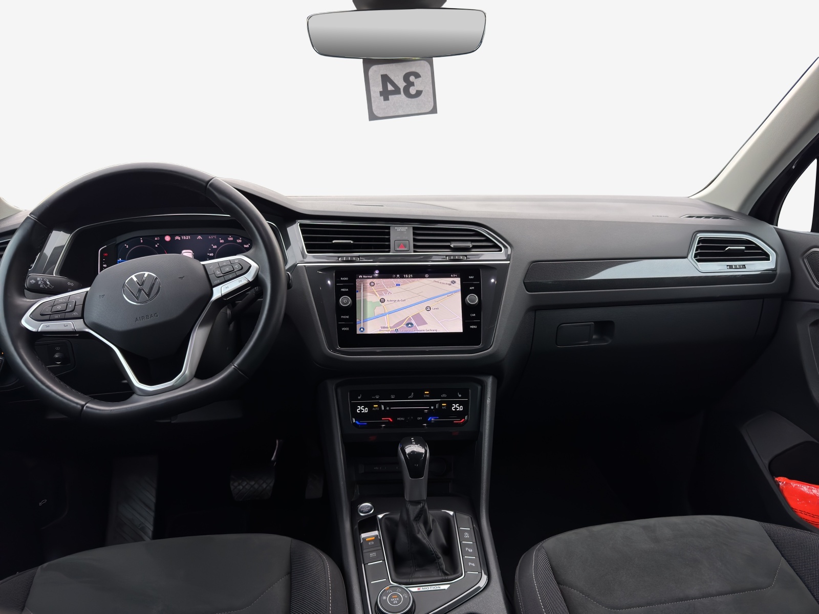 VW Tiguan 2.0 TDI SCR Elegance 4Motion DSG-image-9