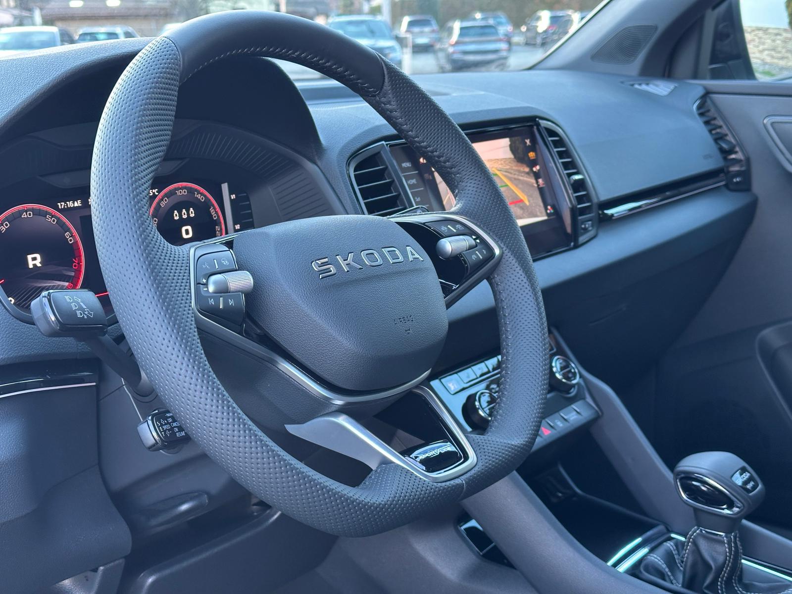 SKODA Karoq 2.0 TSI SportLine 4x4 DSG-image-11