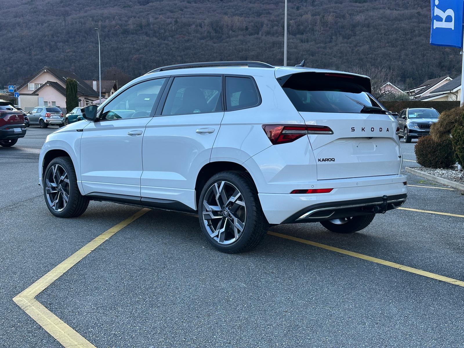 SKODA Karoq 2.0 TSI SportLine 4x4 DSG-image-2