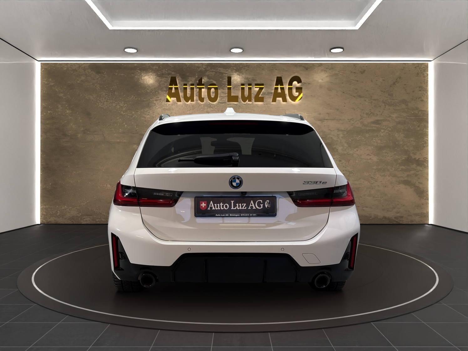BMW 330e Steptronic M Sport-image-2
