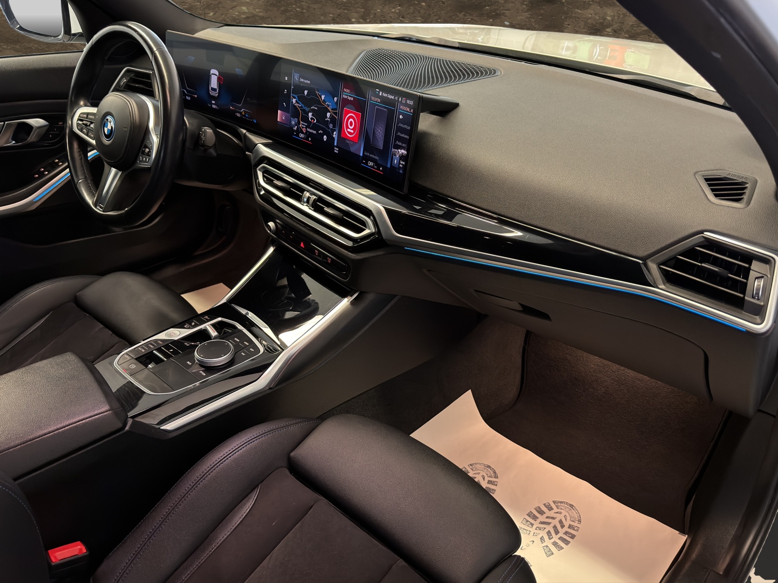 BMW 330e Steptronic M Sport-image-12
