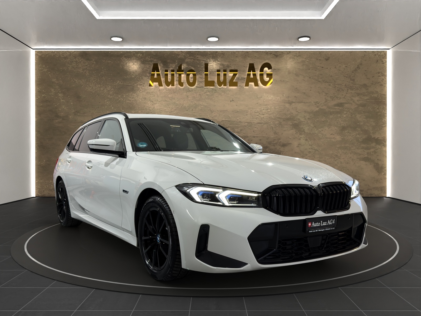 BMW 330e Steptronic M Sport-image-6