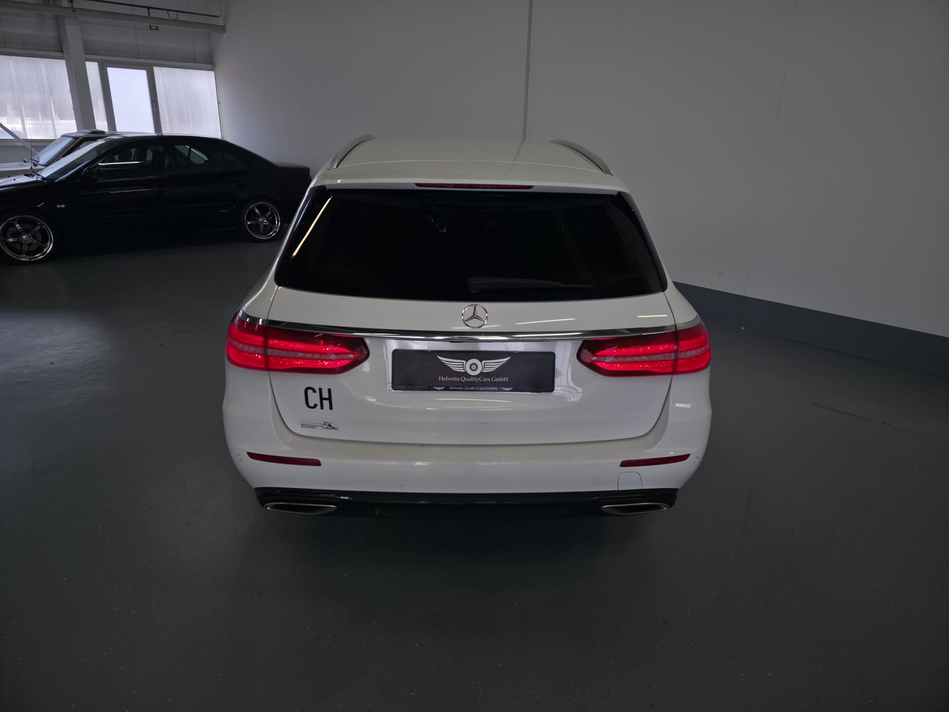 MERCEDES-BENZ E 450 Avantgarde 4 Matic 9G-Tronic-image-13
