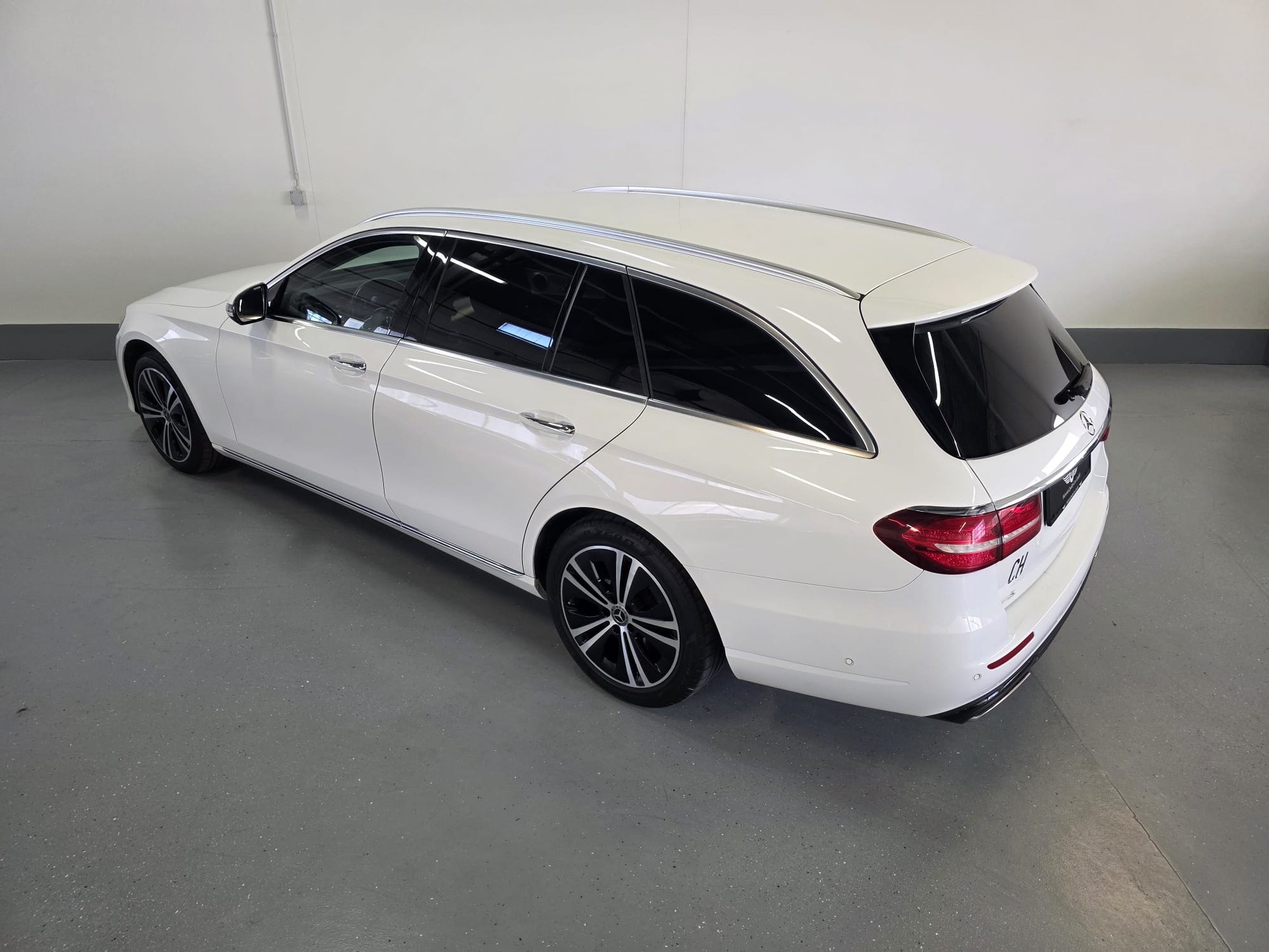 MERCEDES-BENZ E 450 Avantgarde 4 Matic 9G-Tronic-image-8