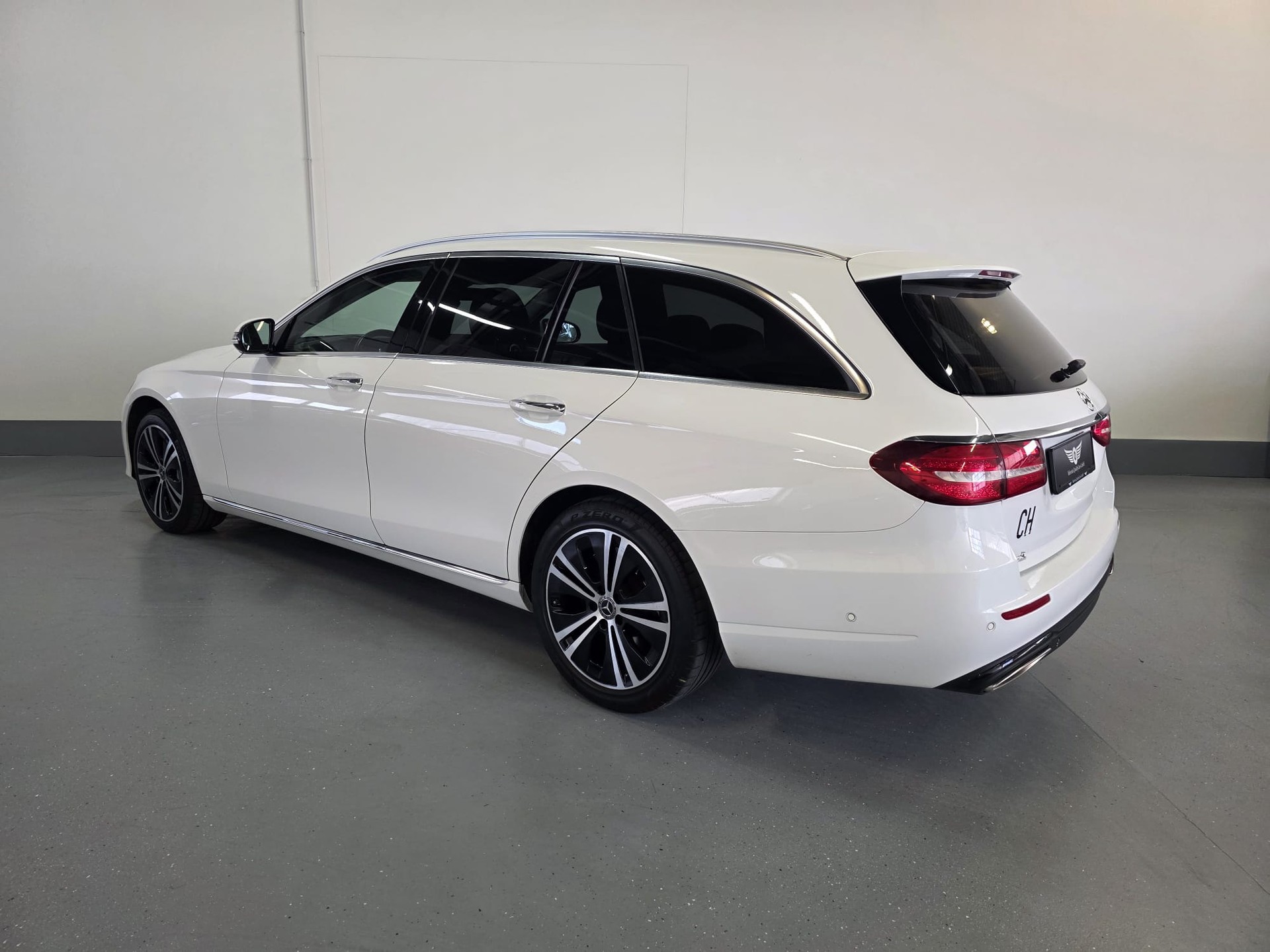 MERCEDES-BENZ E 450 Avantgarde 4 Matic 9G-Tronic-image-10