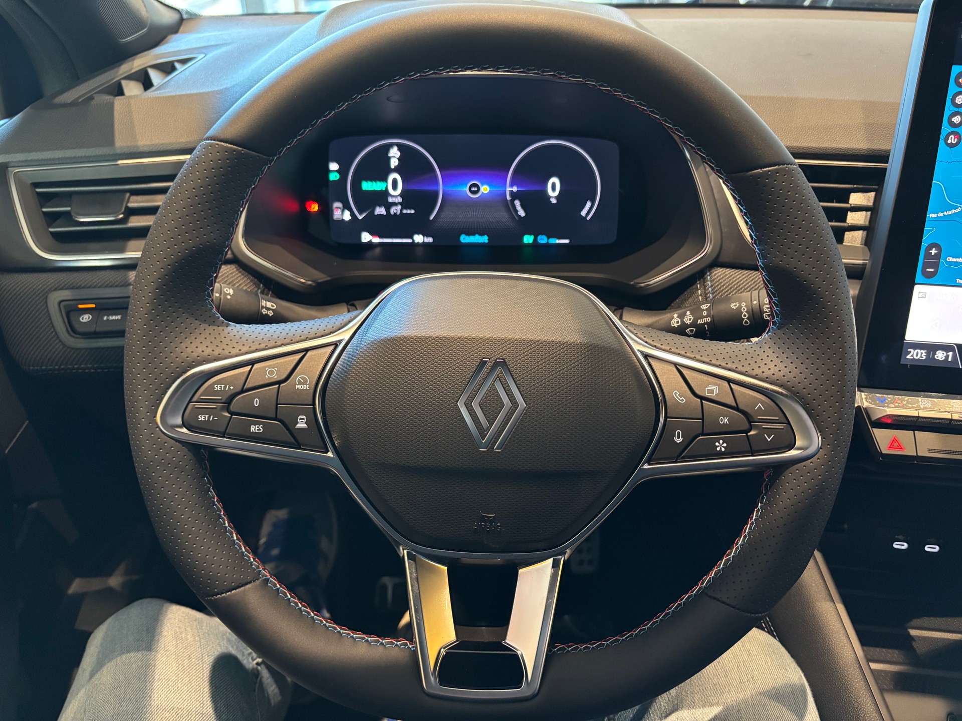 RENAULT Captur 1.8 E-Tech 160 Esprit Alpine DHT-image-10