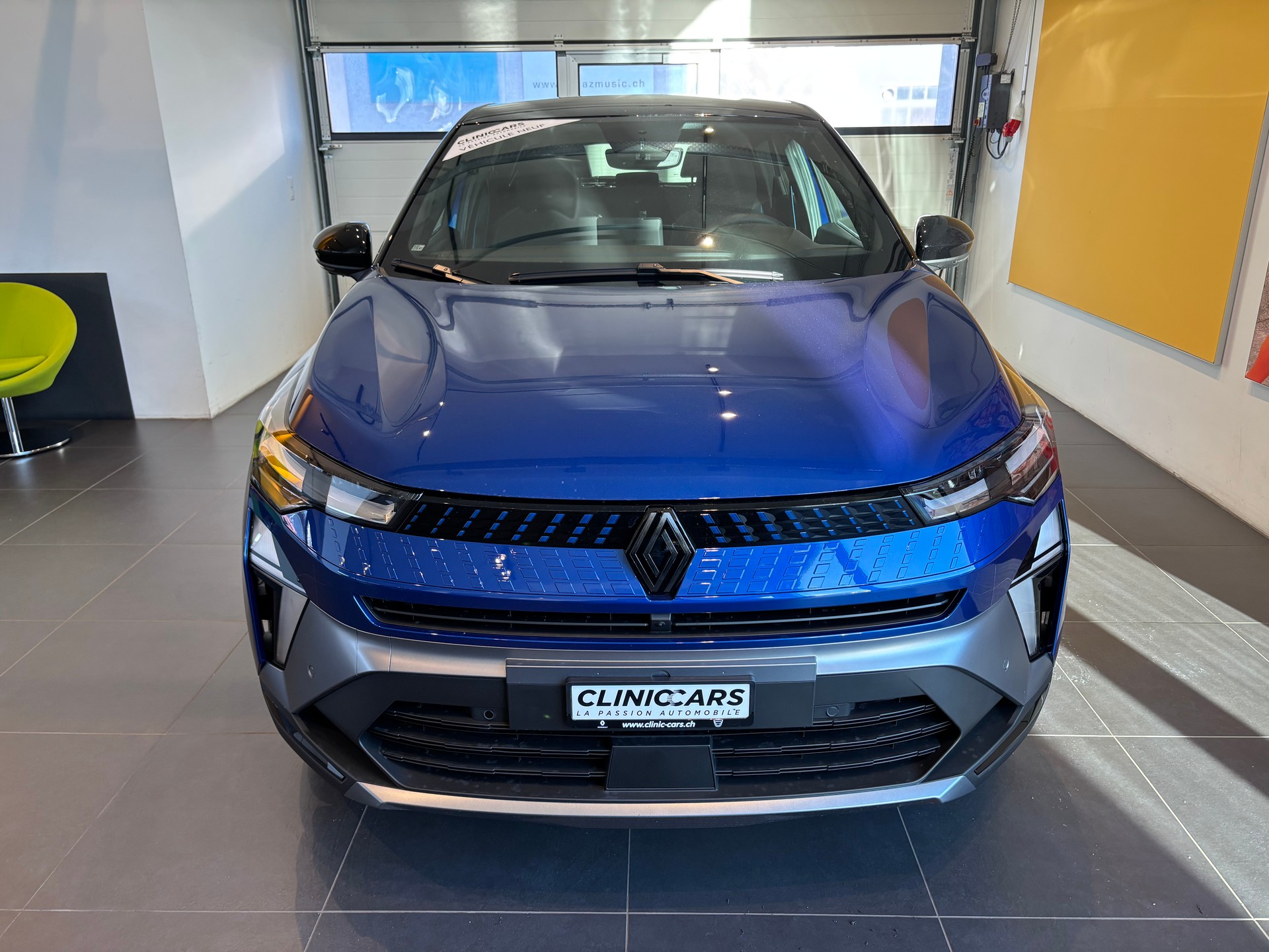 RENAULT Captur 1.8 E-Tech 160 Esprit Alpine DHT-image-1