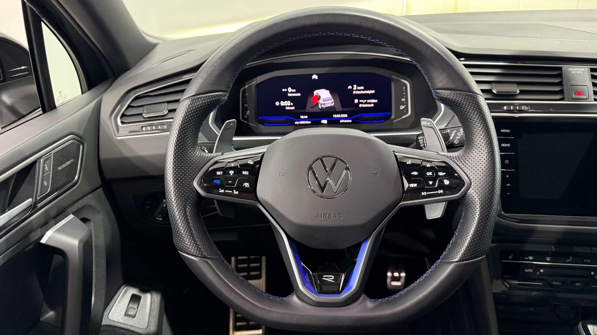 VW Tiguan 2.0 TSI R DSG-image-12