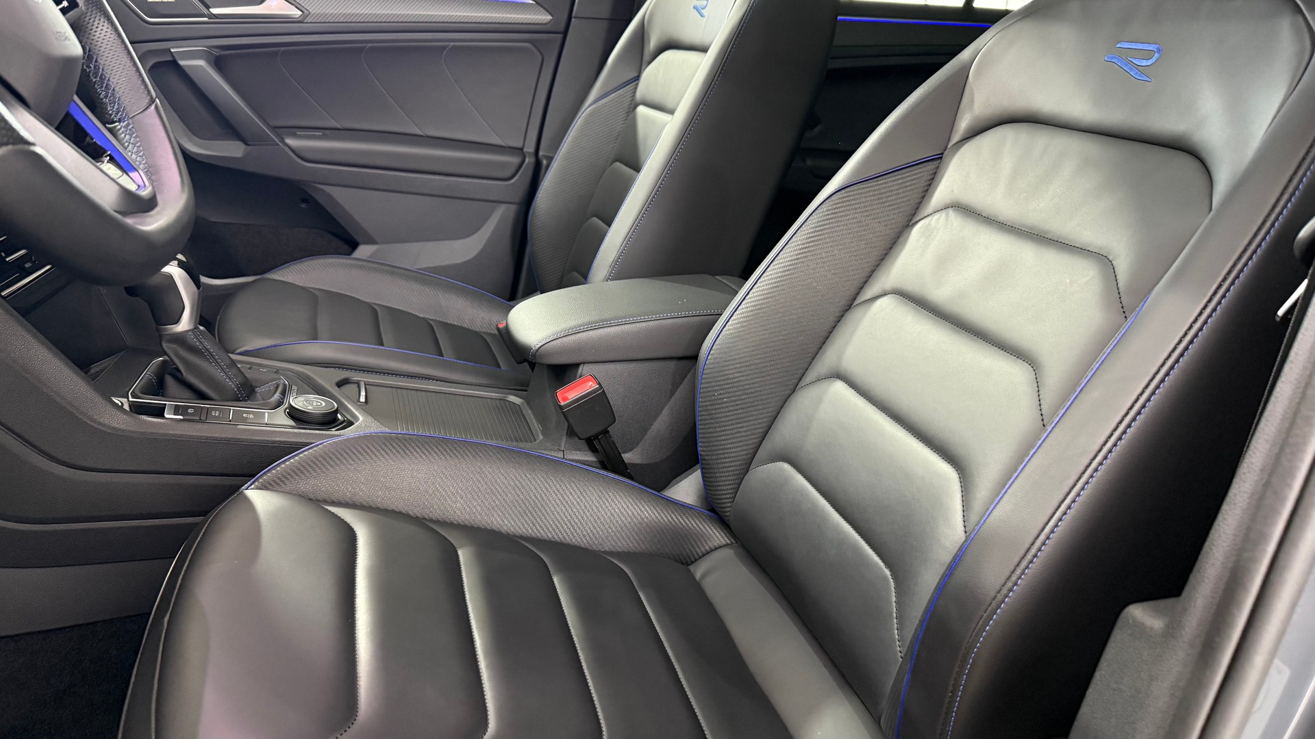 VW Tiguan 2.0 TSI R DSG-image-11