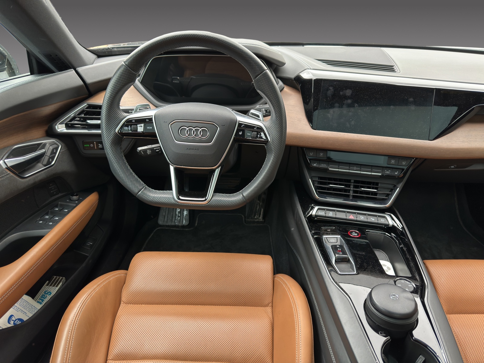 AUDI e-tron GT quattro-image-8